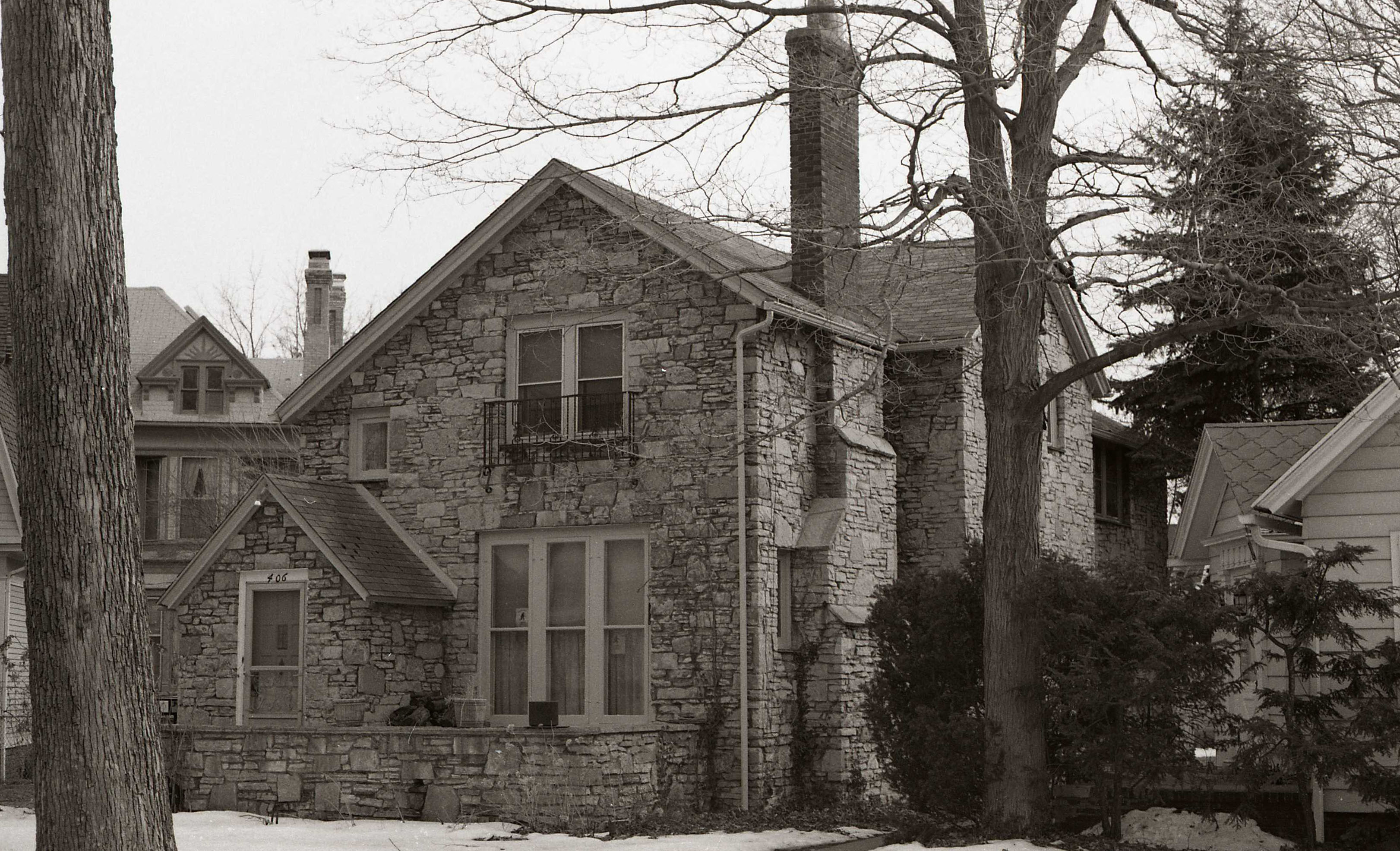 406 Manitou Place